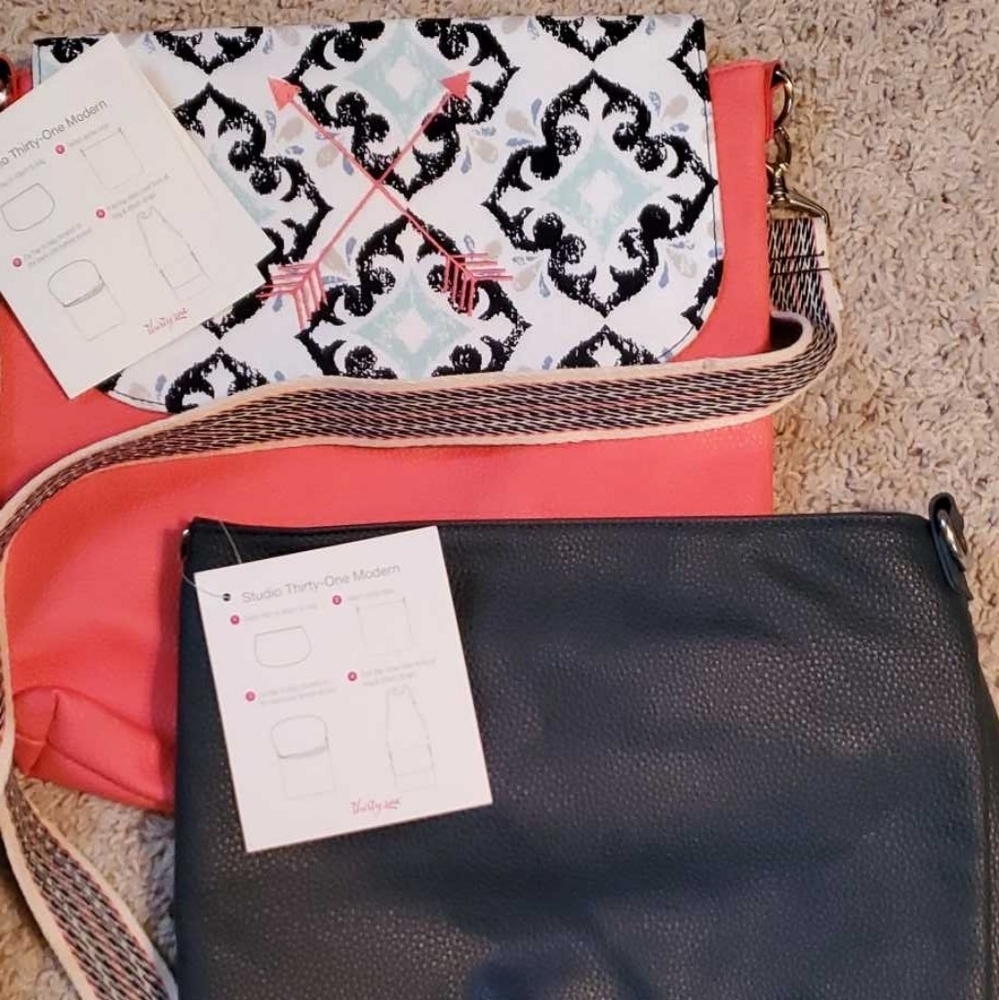 Thirty One studio modern crossbody lot